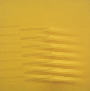 giallo-1983-olio su tela estroflessa-80x80.jpg - Bonalumi