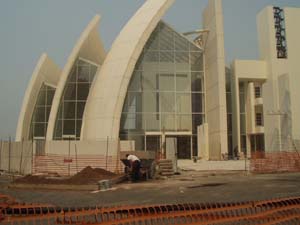 Chiesa Dives in Misericordia dell’ Architetto Richard Meier nel quartiere di Tor Tre Teste