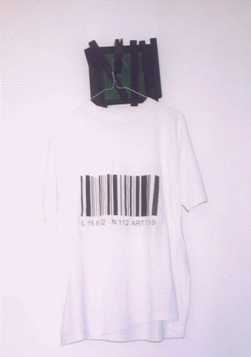 NICOLA MARIA SPAGNOLI: INSTALLAZIONI  T-Shirt stampate 15/06/02 Museo Nazionale di Castel SantAngelo  Roma (settembre - ottobre 2002)