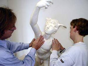 Riconoscimento tattile di una statua